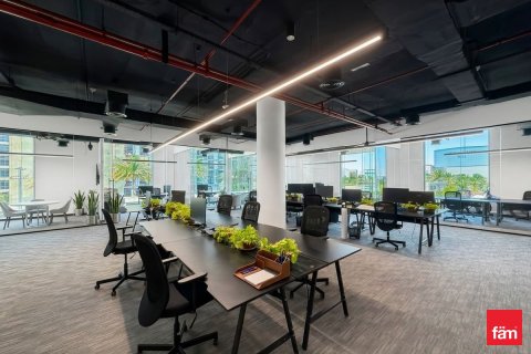 Bureau à Sheikh Zayed Road, Dubai, 370.5 m², № 114047