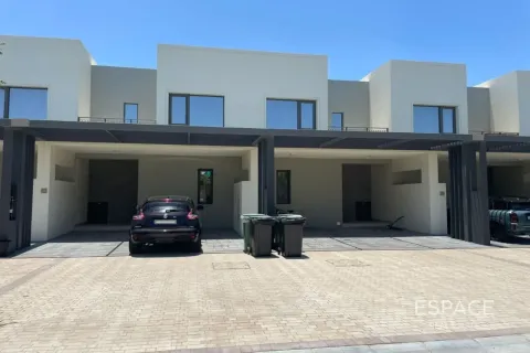 Villa in Dubai South (Dubai World Central), Dubai 3 bedrooms, 190 sq.m. № 122481