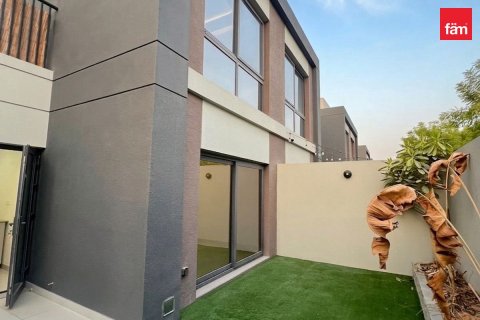 Villa in Dubai 2 bedrooms, 131.2 sq.m. № 139205