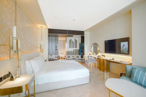 Apartment in FIVE Palm Jumeirah, Palm Jumeirah, Dubai 52 sq.m. № 72648 - photo 2