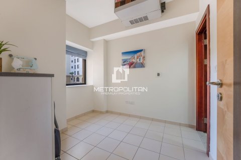 Apartment in Murjan, Jumeirah Beach Residence, Dubai 3 bedrooms, 202 sq.m. № 72652 - photo 9