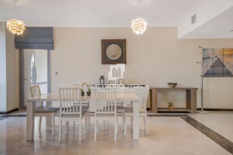 Apartment in Murjan, Jumeirah Beach Residence, Dubai 3 bedrooms, 202 sq.m. № 72652 - photo 4