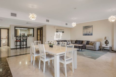Apartment in Murjan, Jumeirah Beach Residence, Dubai 3 bedrooms, 202 sq.m. № 72652 - photo 15