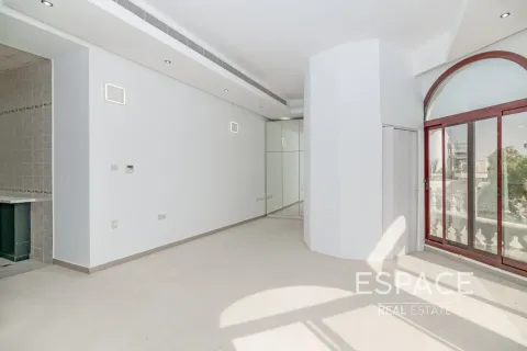 Villa in Emirates Hills, Dubai 8 bedrooms, 1486 sq.m. № 62342 - photo 11