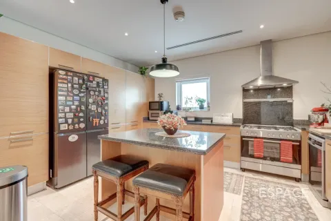 Villa en Quortaj, Al Furjan, Dubai, 3 dormitorios, 283 m², № 122637 - foto 4