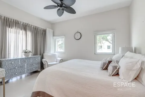 Villa en Quortaj, Al Furjan, Dubai, 3 dormitorios, 283 m², № 122637 - foto 13
