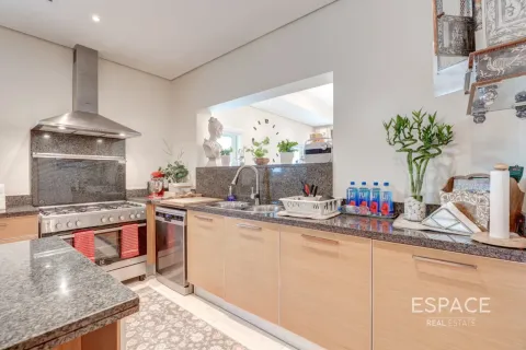 Villa en Quortaj, Al Furjan, Dubai, 3 dormitorios, 283 m², № 122637 - foto 5