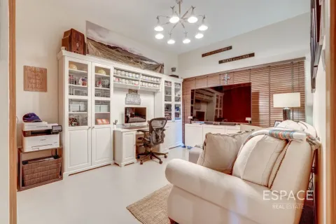 Villa en Quortaj, Al Furjan, Dubai, 3 dormitorios, 283 m², № 122637 - foto 10