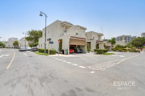 Villa en Quortaj, Al Furjan, Dubai, 3 dormitorios, 283 m², № 122637 - foto 20