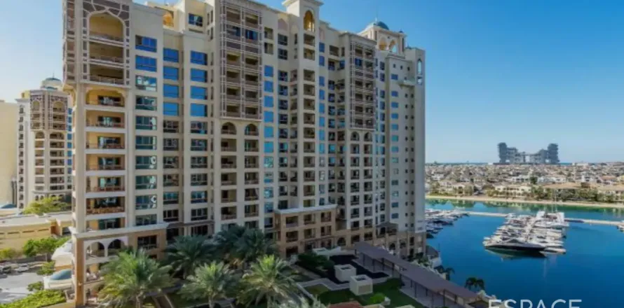 Apartment in Palm Jumeirah, Dubai 3 bedrooms, 234 sq.m. № 122639