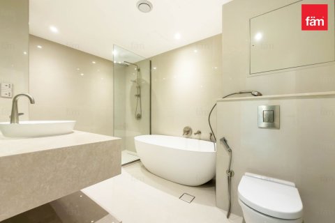 Apartment in Dubai 3 bedrooms, 202 sq.m. № 141541 - photo 24