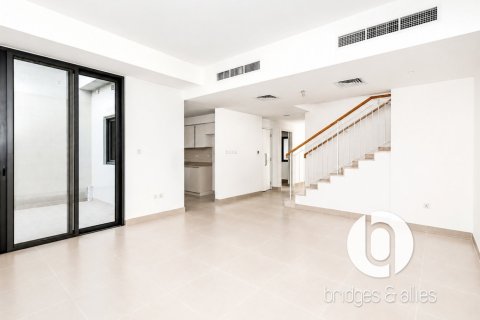 Villa in Dubai Hills Estate, Dubai 3 bedrooms, 203 sq.m. № 123969 - photo 4