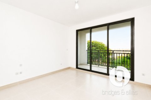 Villa in Dubai Hills Estate, Dubai 3 bedrooms, 203 sq.m. № 123969 - photo 14