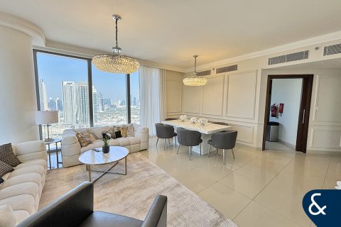 Appartement à BOULEVARD POINT à Downtown Dubai (Downtown Burj Dubai), Dubai, 2 chambres, 130 m², № 91557 - photo 2