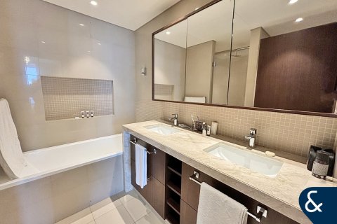 Appartement à BOULEVARD POINT à Downtown Dubai (Downtown Burj Dubai), Dubai, 2 chambres, 130 m², № 91557 - photo 7