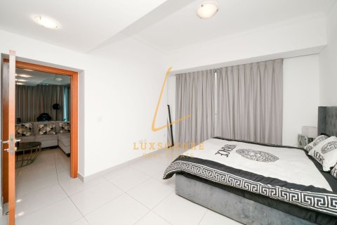 Apartment in Dubai Marina, Dubai 3 bedrooms, 155 sq.m. № 118943 - photo 11