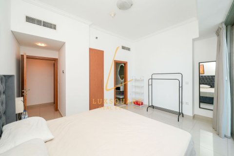 Apartment in Dubai Marina, Dubai 3 bedrooms, 155 sq.m. № 118943 - photo 8