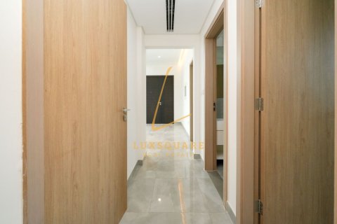 Villa in Murooj Al Furjan, Al Furjan, Dubai 4 bedrooms, 564 sq.m. № 118944 - photo 17