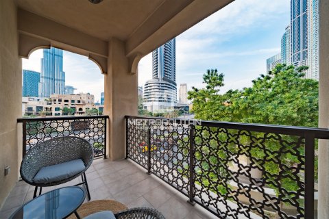 Apartamento en Yansoon, Old Town, Dubai, 2 dormitorios, 141 m², № 73979 - foto 3