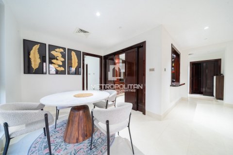 Apartamento en Yansoon, Old Town, Dubai, 2 dormitorios, 141 m², № 73979 - foto 10