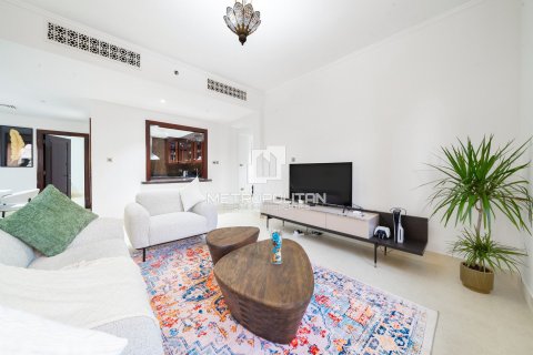 Apartamento en Yansoon, Old Town, Dubai, 2 dormitorios, 141 m², № 73979 - foto 2