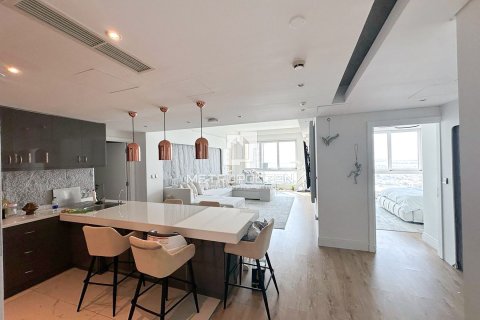 Снять в аренду квартиру в Marina Residences, Пальма Джумейра, Дубай: 3 спальни, 234м², № 73970 - фото 10
