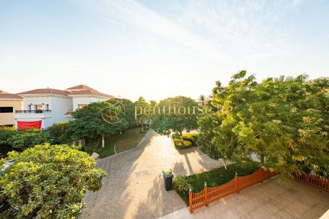 Villa in The Villa, Dubai 4 bedrooms, 372 sq.m. № 74048 - photo 22