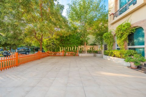 Villa in The Villa, Dubai 4 bedrooms, 372 sq.m. № 74048 - photo 10