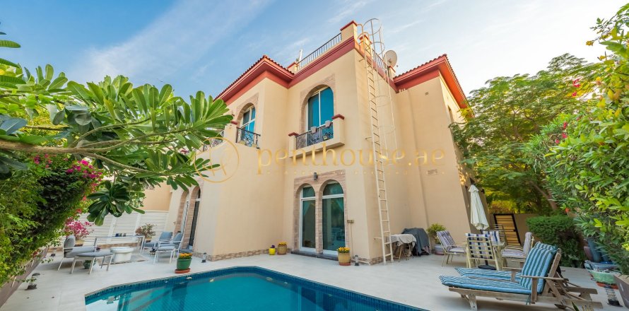 Villa in The Villa, Dubai 4 bedrooms, 372 sq.m. № 74048