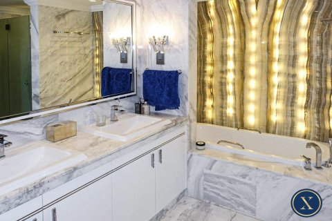 Снять в аренду квартиру в Marina Residences, Пальма Джумейра, Дубай: 2 спальни, 189м², № 46270 - фото 2
