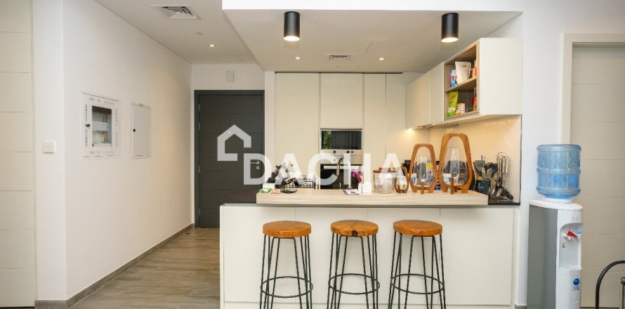 Apartamento en Jumeirah Village Circle, Dubai, 2 dormitorios, 114 m², № 115692