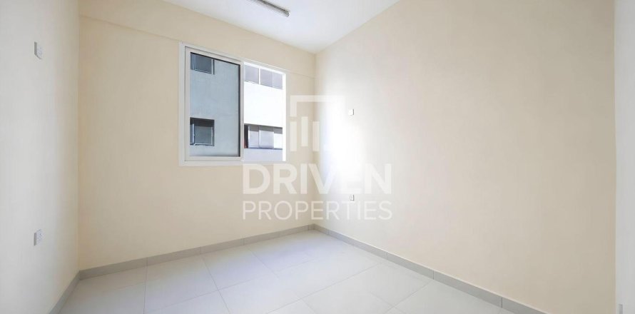 Общежитие для рабочих в Джабаль-Али, Дубай, 3403.78м², № 130095