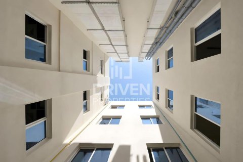 Купить общежитие для рабочих в Джабаль-Али, Дубай: 3403.78м², № 130095 - фото 2