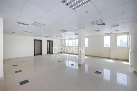 Usine à Jebel Ali, Dubai, 15433.3 m², № 130092