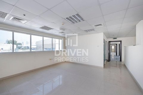 Купить производственное помещение в Джабаль-Али, Дубай: 15433.33м², № 130092 - фото 10