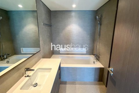 Apartment in Opera District, Downtown Dubai (Downtown Burj Dubai), Dubai 2 bedrooms, 105 sq.m. № 44073 - photo 9