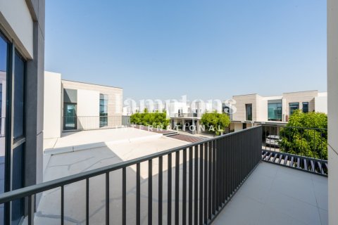 Villa in Arabian Ranches 3, Dubai 4 bedrooms, 223.53948248 sq.m. № 137706 - photo 2