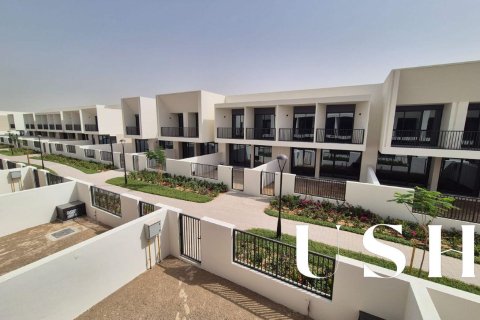 Adosado en Town Square, Dubai, 3 dormitorios, 177 m², № 46701 - foto 24