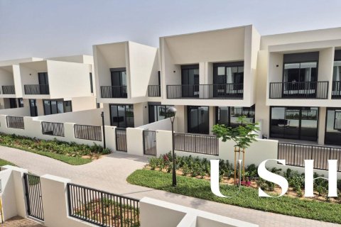 Adosado en Town Square, Dubai, 3 dormitorios, 177 m², № 46701 - foto 25
