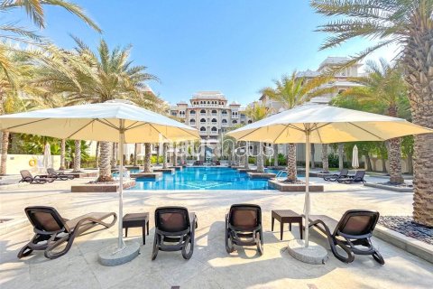 Apartment in Palm Jumeirah, Dubai 2 bedrooms, 163 sq.m. № 43853 - photo 16