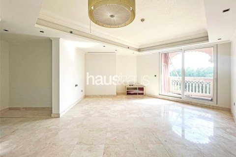 Apartment in Palm Jumeirah, Dubai 2 bedrooms, 163 sq.m. № 43853 - photo 7