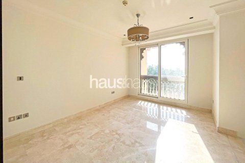 Apartment in Palm Jumeirah, Dubai 2 bedrooms, 163 sq.m. № 43853 - photo 6