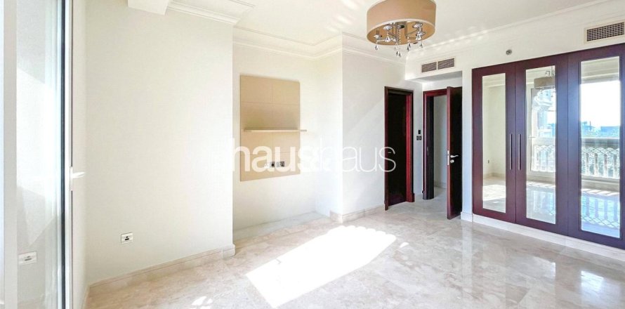 Apartment in Palm Jumeirah, Dubai 2 bedrooms, 163 sq.m. № 43853