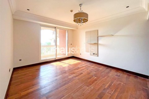 Apartment in Palm Jumeirah, Dubai 2 bedrooms, 163 sq.m. № 43853 - photo 10