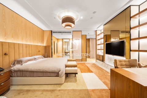 Apartment in DIFC, Dubai 2 bedrooms, 195 sq.m. № 73838 - photo 27