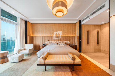 Apartment in DIFC, Dubai 2 bedrooms, 195 sq.m. № 73838 - photo 26