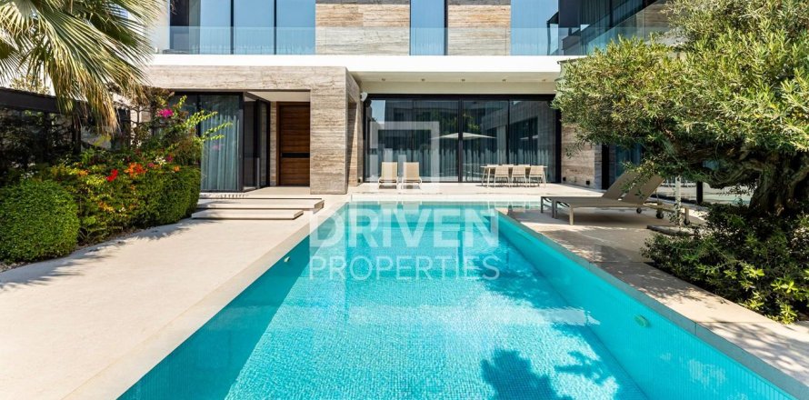 Villa in Pearl Jumeirah, Jumeirah, Dubai 5 bedrooms, 940.55 sq.m. № 140463