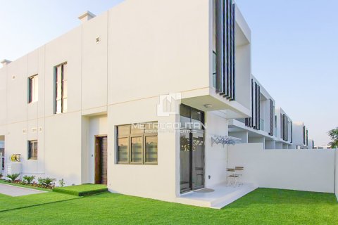 Вилла в DAMAC Hills (Akoya by DAMAC), Дубай, 3 спальни, 343м², № 73221