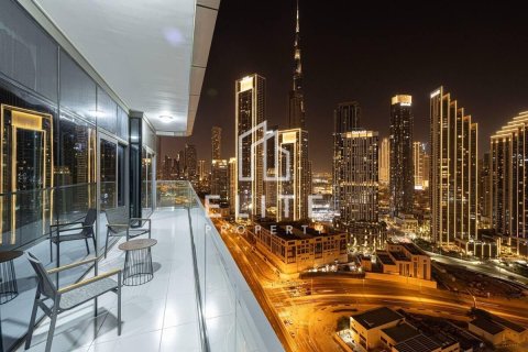 Appartement à Paramount Tower Hotel & Residences, Business Bay, Dubai, 2 chambres, 127 m², № 142327