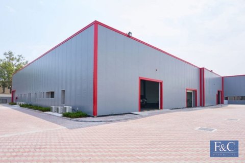 Entrepôt à Al Quoz Industrial Area, Al Quoz, Dubai, 3716 m², № 103751 - photo 2